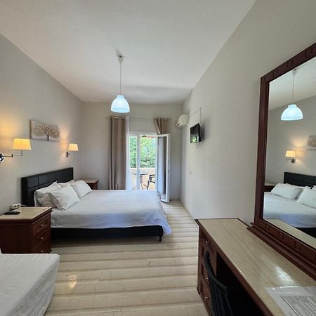 אצ'ארבי Olive Garden Studios & Apartments מראה חיצוני תמונה