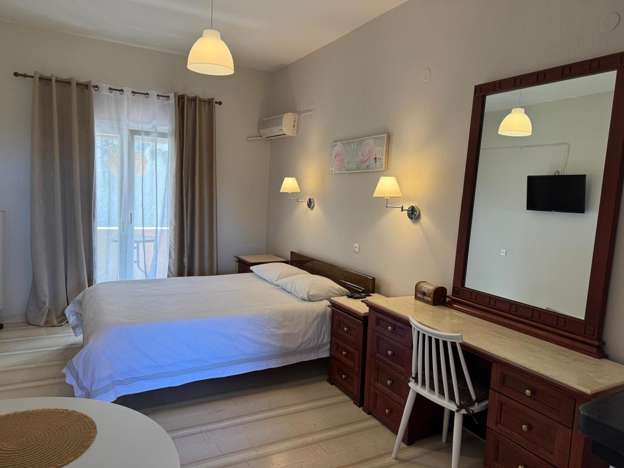 אצ'ארבי Olive Garden Studios & Apartments מראה חיצוני תמונה
